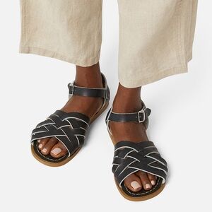 Salt Water Sandal by Hoy SZ 9 black strappy flat ankle strap neutral leather